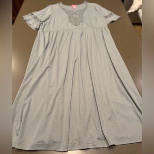 Woman Within Plus Size Gray Short Sleeve Dress with Embroidered Detail Sz: 2X